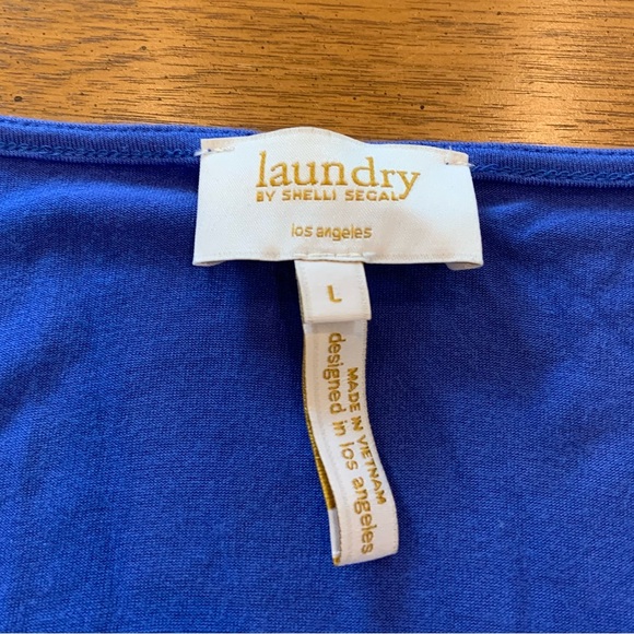 Laundry by Shell Segal deep v-neck blue top with flattering ruching - Picture 5 of 5